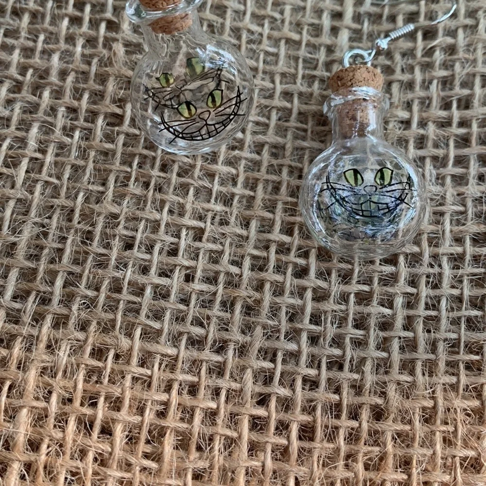 Nwt Handmade Cheshire Cat Earrings